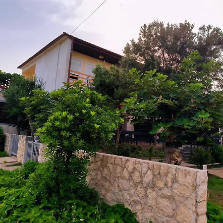 Apartments Orlic Povljana Exterior photo